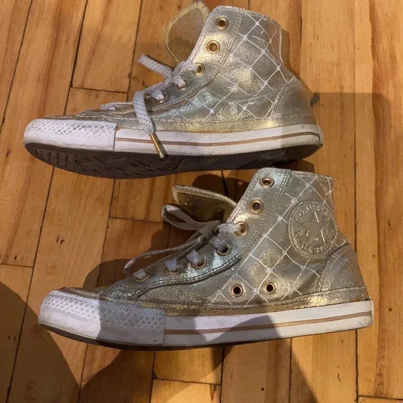 Gold converse with  diamonds - Picture 4 of 11